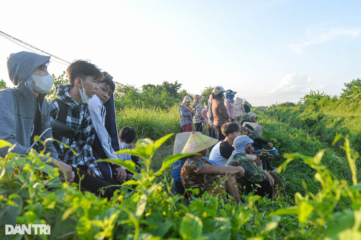 "Theo thông tin ban đầu, đối tượng đòi gia đình đưa 1,5 tỷ đồng, gia đình đã đưa 350 triệu đồng", nguồn tin cho hay..