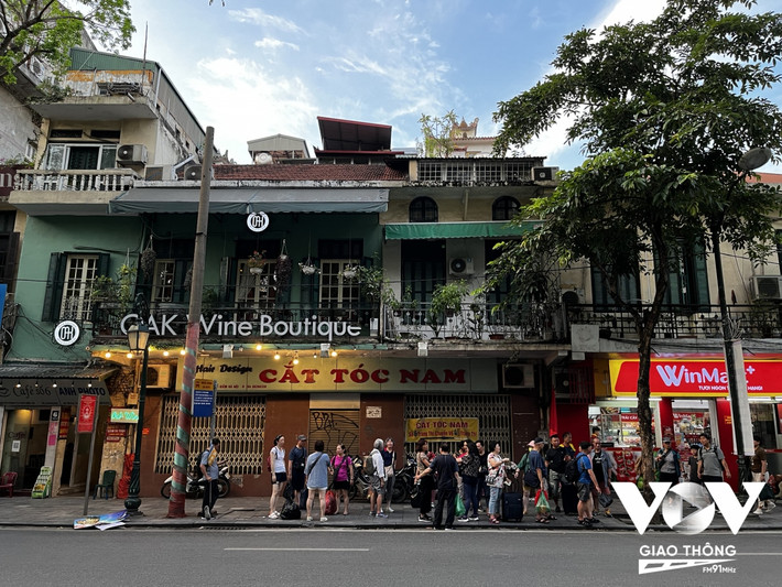 Lượng du khách châu Á đến Hà Nội chiếm số lượng lớn.