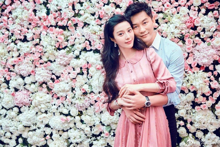 Phạm Băng Băng và Lý Thần từng có chuyện tình vượt qua nhiều sóng gió khiến công chúng ngưỡng mộ. Vậy nhưng cả hai không thể đi cùng nhau tới hôn nhân. Phạm Băng Băng không đề cập tới nguyên nhân chia tay, chỉ nhắn nhủ đối phương: "Chúng ta không còn là chúng ta, chúng ta vẫn là chúng ta như cũ".