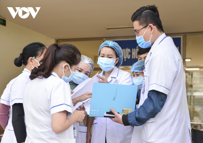 Ngay sau đó các nhóm được phân công đã bắt tay ngay vào các phần việc được giao./.