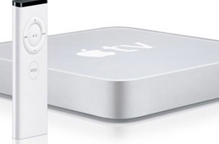 Tivi Apple đời đầu không thể truy cập iTunes Stores. Sự cố này được đề cập đầu tiên trên một trang web hỗ trợ của Apple. Theo đó, người dùng không thể mua hoặc thuê phim hay các shows truyền hình từ trên Cửa hàng, trong khi họ có thể xem được trailer của các bộ phim.