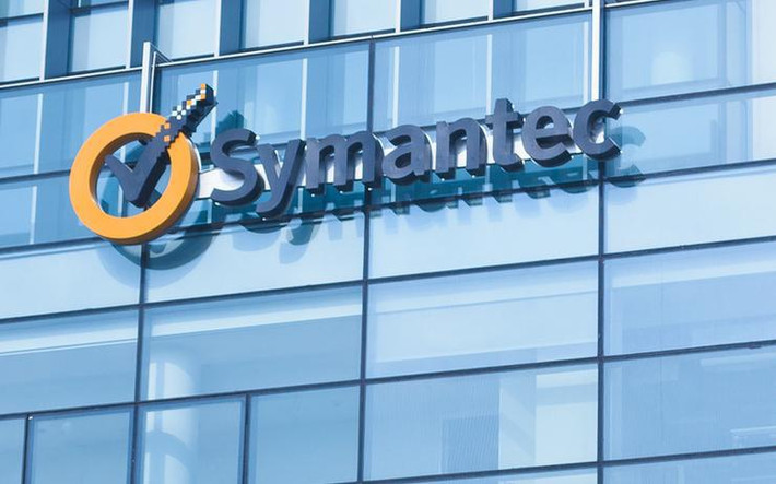 Symantec, công ty phần mềm Mỹ có trụ sở tại Mountain View, California đã đi vào lịch sử thiết kế thế giới, khi tiêu tốn hơn 1,28 tỷ USD cho chiến dịch thiết kế lại logo. Biểu tượng bao gồm chi tiết dấu kiểm ngụ ý các hoạt động của công ty đều thành công, điều rất lý tưởng với hãng cung cấp bảo mật web như Symantec. Thêm vào đó, màu vàng của vòng tròn tượng trưng cho tính liên tục và ổn định. Tất cả yếu tố này tạo nên cảm giác an toàn, tin cậy cho người xem. Ảnh: Channel Asia.