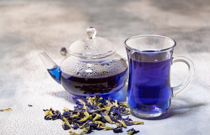 Nếu uống điều độ và sử dụng đúng cách, dòng hoa này tốt cho sức khỏe, đẹp da, giảm căng thẳng