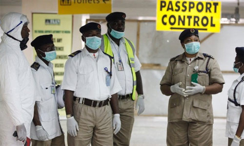 Sợ lây lan dịch Ebola, một số nước châu Phi đã ban lệnh cấm đi lại và đóng cửa biên giới, cho dù các tổ chức quốc tế khuyến cáo hành động này có thể gây ra nạn đói do nguồn cung cấp lương thực bị chặn.