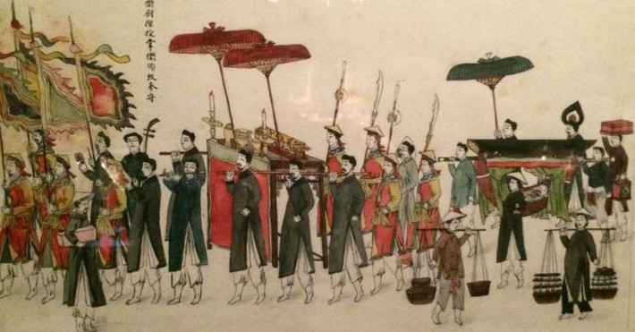 Trong một lần vào dịp tiết Đoan ngọ (5/5 âm lịch), khi các quan dâng sớ mừng, Đinh Lưu lại xin đá cầu chúc thọ và nói rằng số lần ông đá quả cầu không rơi sẽ ứng với tuổi thọ của vua. Sau khi ông đá mãi tới hàng trăm lần cầu vẫn không rơi, vua Lê Hiến Tông rất thích thú ban thưởng cho ông 300 mẫu ruộng ở châu Võ Nhai (Võ Nhai, Thái Nguyên ngày nay).