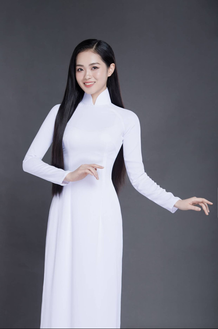 Đến với cuộc thi, cô tự tin với khả năng catwalk và kỹ năng làm việc nhóm, hiện Phương Anh vẫn trong quá trình rèn luyện để tiếp tục tỏa sáng trong những đêm thi tiếp theo.