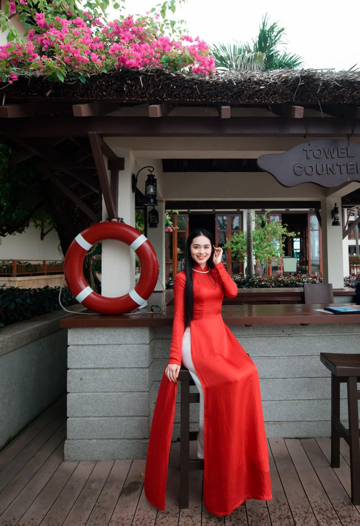 “Thử thách lớn nhất với tôi là vượt qua cảm giác hoài nghi về bản thân. Nhưng sau đó, tôi nhận ra cách tốt nhất để không hoài nghi là hãy tìm cách chứng minh nó”, cô chia sẻ.