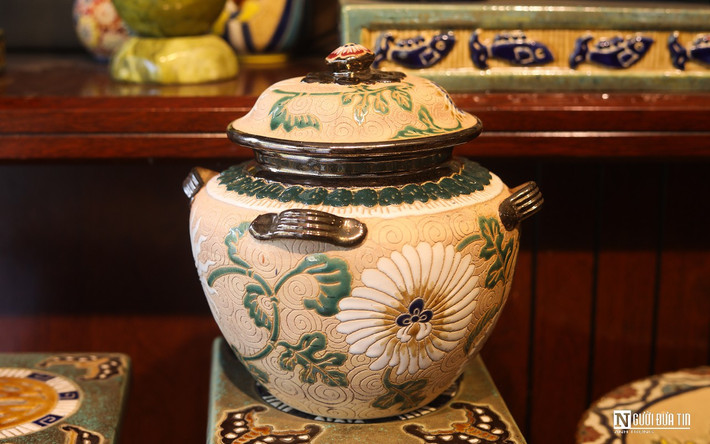 Thố gốm.
