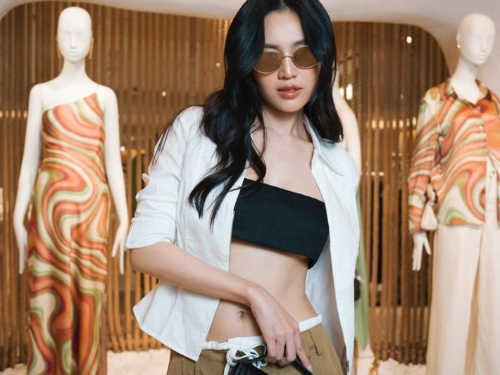 ới đây, Ninh Dương Lan Ngọc tham dự sự kiện, gây ấn tượng với outfit cá tính, thời thượng.