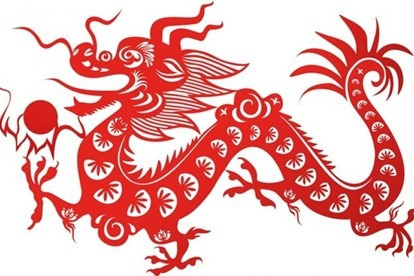 Nhờ vậy mà con giáp này tìm ra được hướng phát triển mới mẻ. Chỉ cần biết lắng nghe, cầu thị, người tuổi Thìn sẽ nhận được nhiều kiến thức bổ ích.