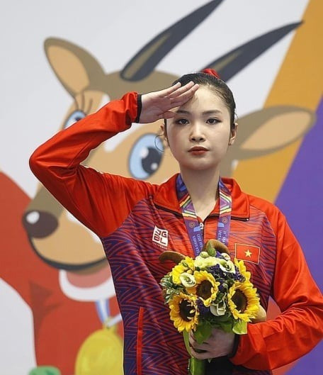 Là một VĐV trẻ, nữ VĐV Đặng Tiểu Bình cho biết cô mong muốn mình có thể giỏi hơn nữa, đạt được nhiều thành hơn nữa để mang vinh quang về cho nước nhà.