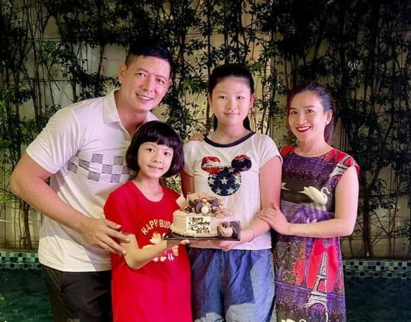 Có thể thấy, ái nữ nhà Bình Minh rất giỏi giang.