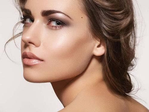 Người có nốt ruồi ở Thái Dương tài lộc nhiều không đếm xuể, thu được nhiều tiền bạc trong các chuyến đi, một bước thành đại gia. Tuy vậy, đi lại nhiều cũng tiềm ẩn nhiều rủi ro, bạn cần bảo đảm an toàn cho bản thân.