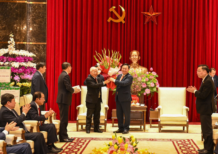 Tổng Bí thư, Chủ tịch nước đã cẩn cáo trước anh linh các vị liệt tổ, liệt tông về những thành tựu to lớn đạt được trong công cuộc xây dựng và bảo vệ Tổ quốc; đồng thời cầu cho quốc thái dân an, nhà nhà ấm no, người người hạnh phúc.