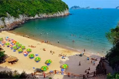 Đến đảo Ngọc Vừng hoang sơ nạp “vitamin sea” dịp hè