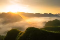 Đồi cỏ Ba Quáng cảnh đẹp như phim, "đốn tim" du khách mê khám phá