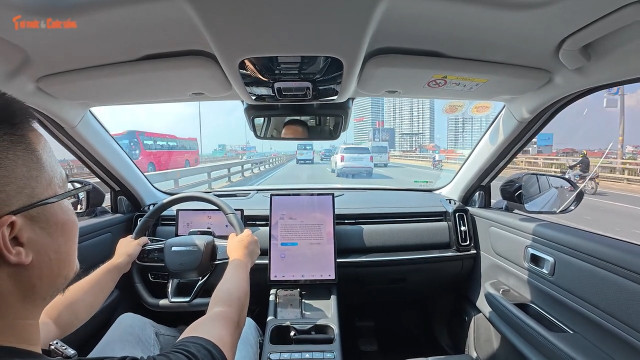 trai-nghiem-jaecoo-j7-phev-sieu-hybrid-co-gi-hot-mp4-snapshot-0620269.jpg