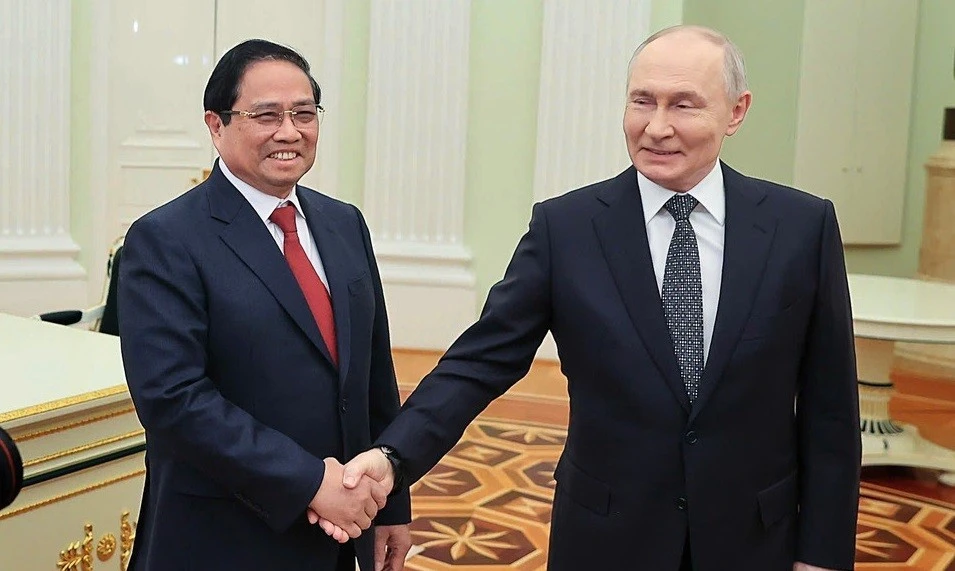 Thủ tướng Phạm Minh Chính hội kiến Tổng thống Nga Vladimir Putin