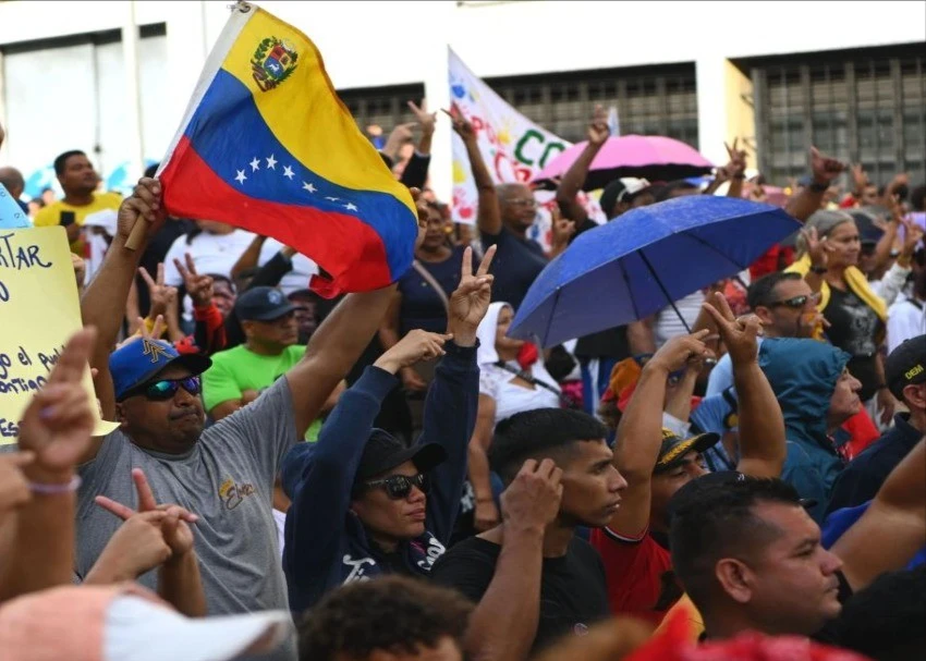 Biểu tình ở thủ đô Venezuela yêu cầu Mỹ thả Tổng thống Maduro