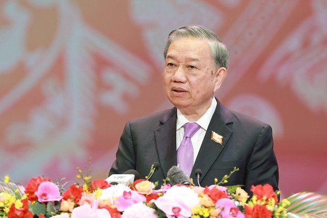 Tổng Bí thư Tô Lâm nhận định, từ những bước đi đầu tiên đầy thận trọng cho tới những cải cách thể chế ngày càng hoàn thiện, bộ máy Chính phủ qua các thời kỳ đã bền bỉ đắp nền cho sự chuyển mình của đất nước - Ảnh: VGP/Nhật Bắc 3.jpg