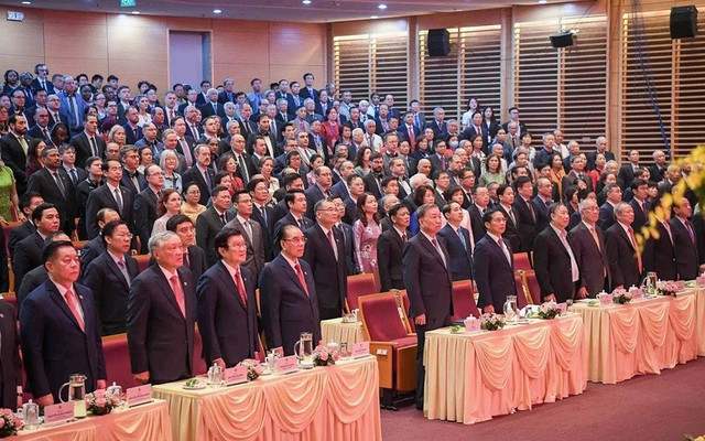 Các đồng chí lãnh đạo, nguyên lãnh đạo Đảng, Nhà nước, các đại sứ, trưởng cơ quan đại diện nước ngoài tại Việt Nam... dự lễ kỷ niệm 80 năm thành lập ngành Ngoại giao Việt Nam (28/8/1945-28/8/2025) - Ảnh: VGP/Hải Minh 11-7211.jpg