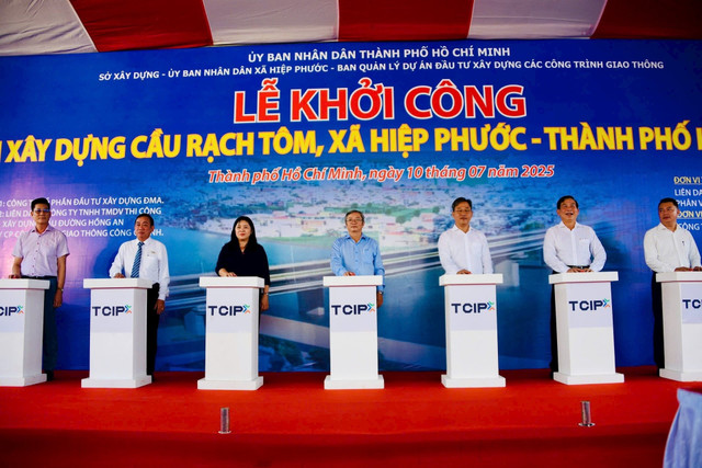 Lễ khởi công cầu Rạch Tôm sáng 10/7 4.jpg