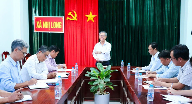 Phó Chủ tịch UBND tỉnh- Châu Văn Hòa phát biểu tại buổi làm việc với lãnh đạo xã Nhị Long 11-7682.jpg
