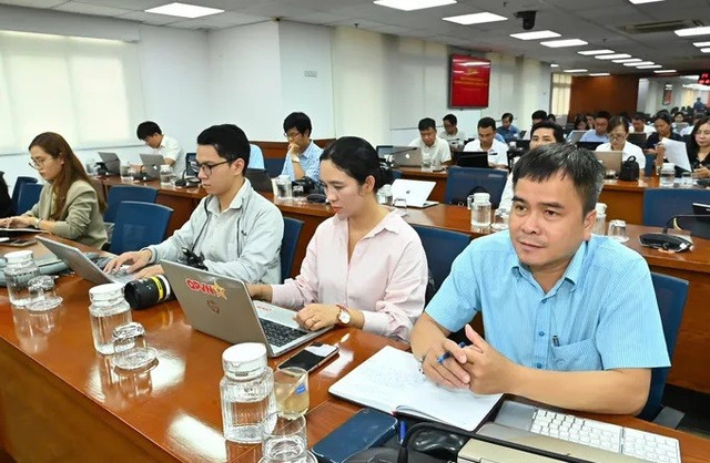 Các đại biểu tham dự họp báo. Ảnh: VIỆT DŨNG 11111.jpg