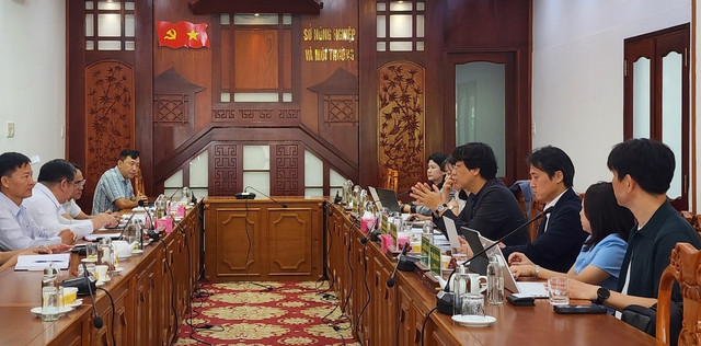Quang cảnh buổi làm việc Quang cảnh buổi làm việc