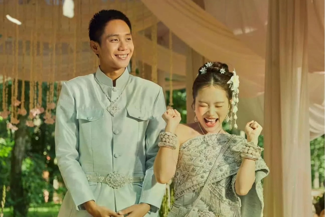 [GALLERY] Chú rể trong MV của Phương Mỹ Chi là ai?