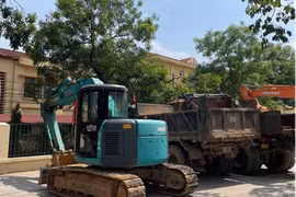 Kịp thời ngăn chặn hai vụ khai thác đất trái phép ở Hà Nội