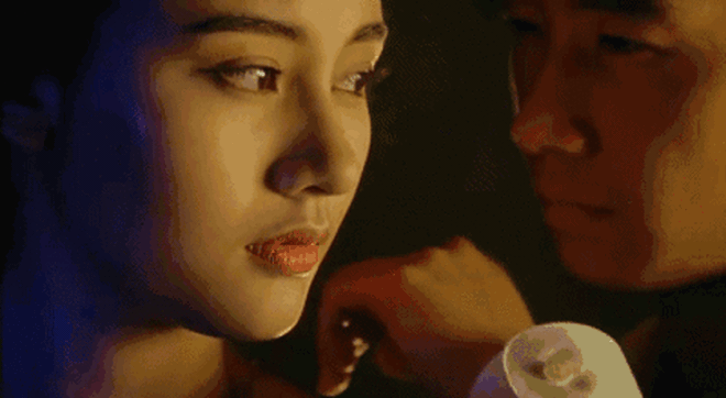 Hoa hau Hong Kong Ly Gia Han song ra sao ben chong ty phu?-Hinh-9