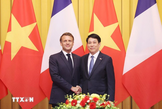 Chủ tịch nước Lương Cường và Tổng thống Pháp Emmanuel Macron chụp ảnh chung trước hội đàm (tháng 5/2025). (Ảnh: Lâm Khánh/TTXVN) Chủ tịch nước Lương Cường và Tổng thống Pháp Emmanuel Macron chụp ảnh chung trước hội đàm (tháng 5/2025). (Ảnh: Lâm Khánh/TTXVN)