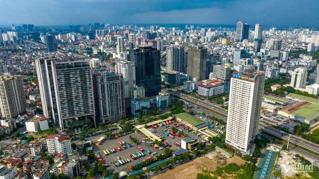 Giá căn hộ chung cư Hà Nội tại các dự án mới càng ngày càng đắt đỏ. Ảnh: Hoàng Hà w-gia-chung-cu-ha-noi.jpg