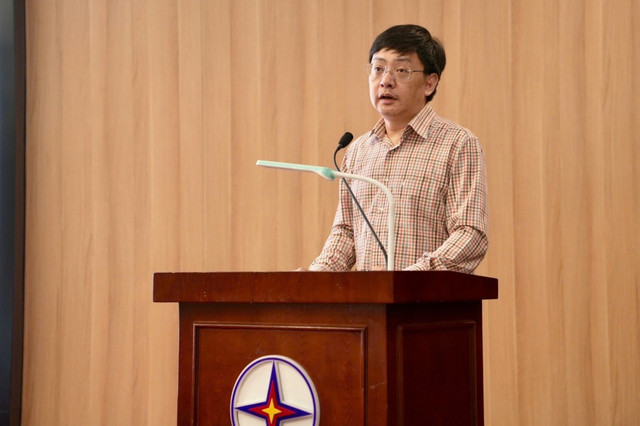 Ông Đặng Hải Dũng - Phó Cục trưởng Cục Đổi mới sáng tạo, Chuyển đổi xanh và Khuyến công phát biểu tại hội nghị. Ông Đặng Hải Dũng - Phó Cục trưởng Cục Đổi mới sáng tạo, Chuyển đổi xanh và Khuyến công phát biểu tại hội nghị.