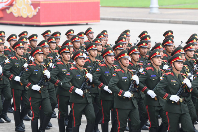 Khối quân nhân Lào tham gia diễu binh trên Quảng trường Ba Đình ngày 2/9. Ảnh: Trọng Tài Khối quân nhân Lào tham gia diễu binh trên Quảng trường Ba Đình ngày 2/9. Ảnh: Trọng Tài