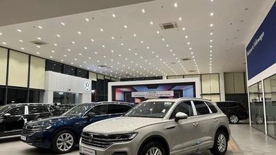 Volkswagen Touareg giảm sâu chưa từng có, tới 330 triệu đồng