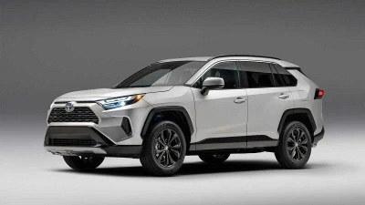 Toyota lập kỷ lục doanh số toàn cầu trong tháng 5/2025