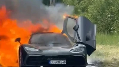 Hypercar Mercedes-AMG One triệu đô bất ngờ cháy rụi tại Đức