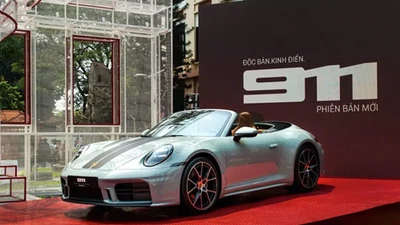 Đại gia Hà Nội chi hơn 10 tỷ tậu Porsche 911 2025 mui trần