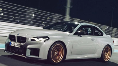 BMW M2 CS 2026 - hiệu suất vượt trội, "giảm cân" kỷ lục