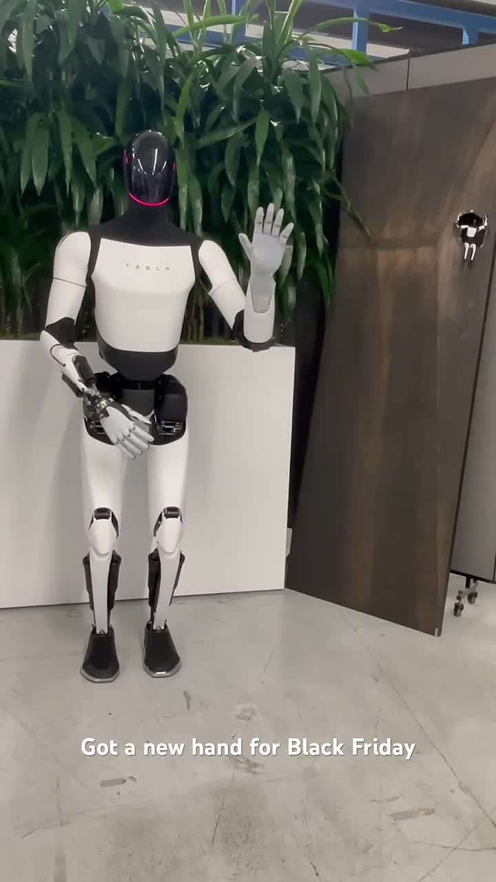 テスラ、オプティマスロボットの秘密を盗んだとして元エンジニア