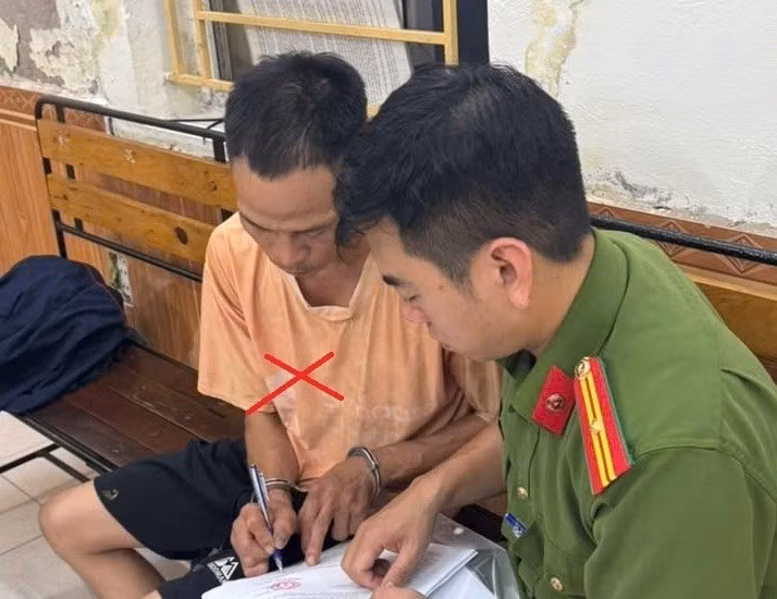 Đối tượng Phạm Văn Trường tại cơ quan Công an.