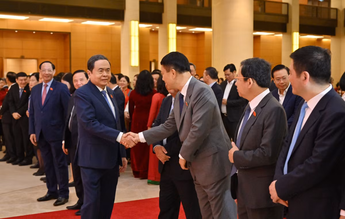 Chủ tịch Quốc hội Trần Thanh Mẫn, các Phó Chủ tịch Quốc hội, các thành viên UBTVQH, đại diện các Ủy ban và đơn vị. Ảnh: Quang Khánh