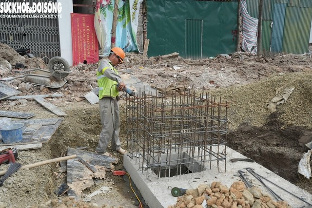 Lượng lớn công nhân, kỹ sư thay ca thi công tại dự án đường Vành đai 1 dịp Tết Nguyên đán 2026 vừa qua.