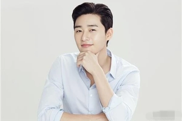 Bí kíp giúp mỹ nam Park Seo Joon sở hữu làn da đẹp không tì vết
