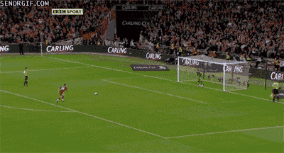 Cú sút thảm họa.