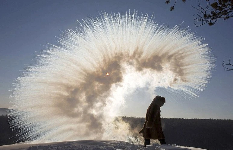 Khám phá cuộc sống trong thành phố lạnh nhất thế giới ở Nga