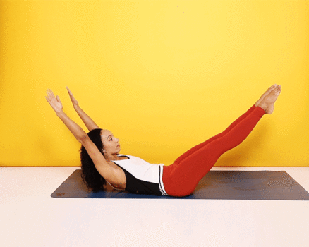 Bài tập số 5. Double Leg Stretch: Chuẩn bị ở tư thế nằm ngửa và co hai gối chạm ngực. Nâng vai lên cao và đặt hai tay lên gối. Duỗi thẳng tay và chân. Cố gắng giữ thẳng chân và không để chân chạm sàn trong khi lưng dưới vẫn áp sàn. Dang tay thành một vòng rộng và khép lại chạm gối khi hai đầu gối chạm ngực.