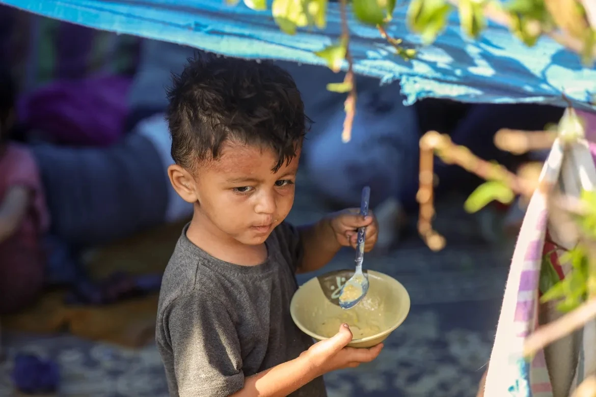 Người dân Gaza sống khổ sở khi trú ẩn trong bệnh viện